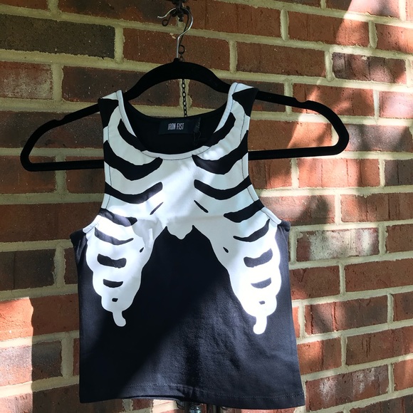 Fun Fierce Fashion Ideas & Divider For Edgy Style - Please Share - Picture 4 of 16